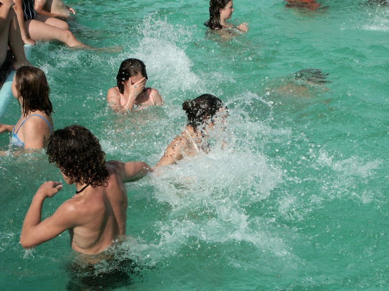 mb050728046.jpg
